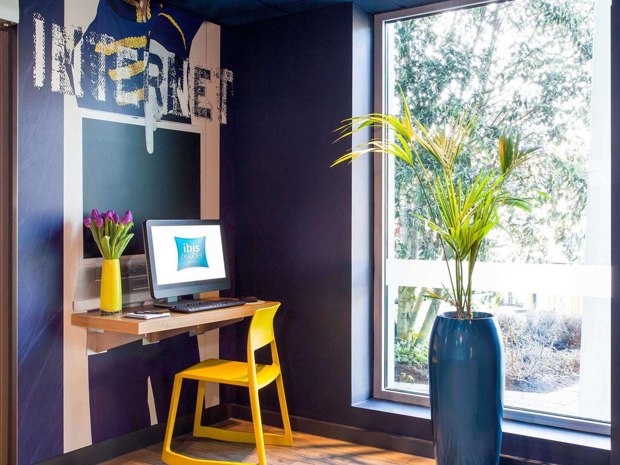 Ibis Budget Beaconsfield Eksteriør billede